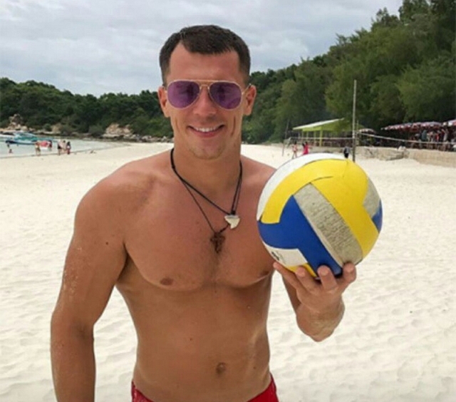 Иван Барзиков ищет девушек по объявлению Иван Барзиков ищет девушек по объявлению