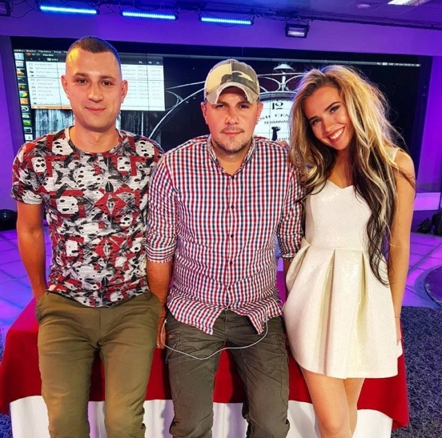 Фото со съёмок ток-шоу (3.10.2017) Фото со съёмок ток-шоу (3.10.2017)