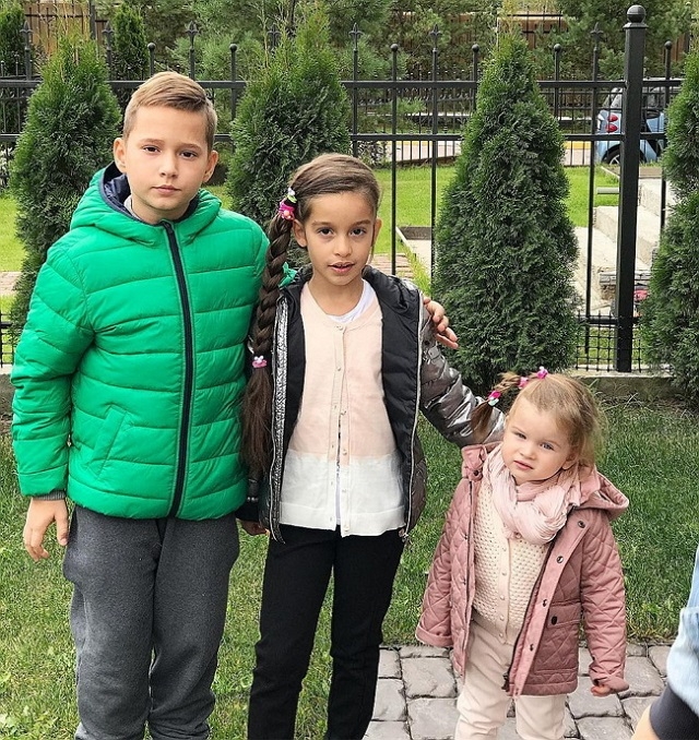 Фото детей участников Дома-2 (3.10.2017) Фото детей участников Дома-2 (3.10.2017)