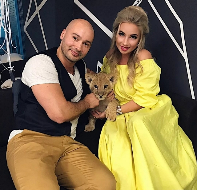 Зрители поздравляют Андрея Черкасова со скорым отцовством Зрители поздравляют Андрея Черкасова со скорым отцовством