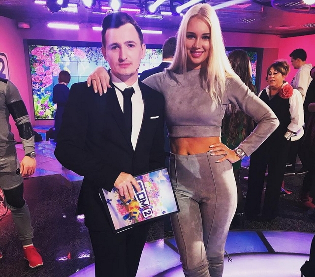 Фото со съёмок ток-шоу (24.10.2017) Фото со съёмок ток-шоу (24.10.2017)