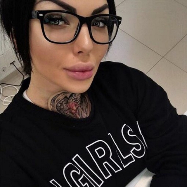 Полина Лобанова: Сестра всю жизнь вставляла мне палки в колеса! Полина Лобанова: Сестра всю жизнь вставляла мне палки в колеса!