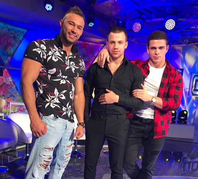 Фото со съёмок ток-шоу (28.10.2017) Фото со съёмок ток-шоу (28.10.2017)