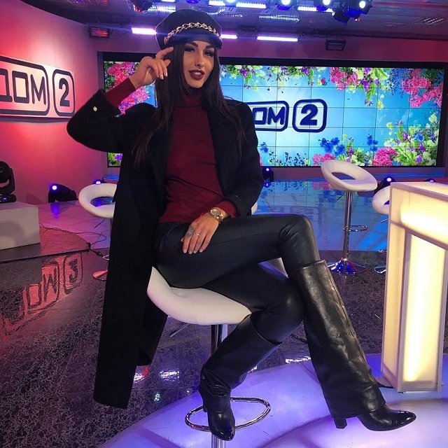 Фото со съёмок ток-шоу (28.10.2017) Фото со съёмок ток-шоу (28.10.2017)