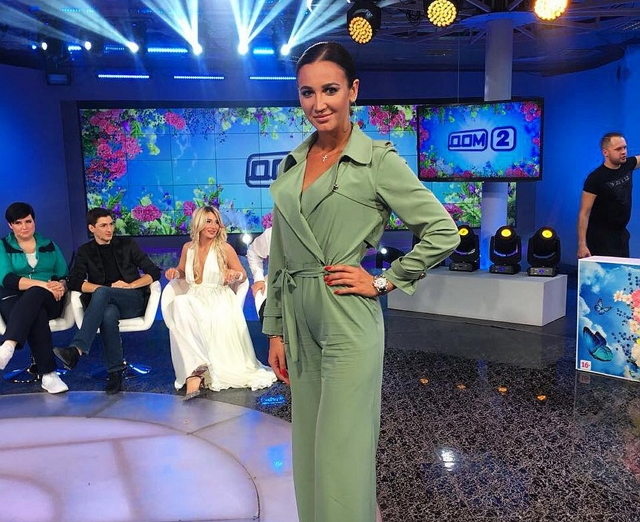 Фото со съёмок ток-шоу (29.10.2017) Фото со съёмок ток-шоу (29.10.2017)