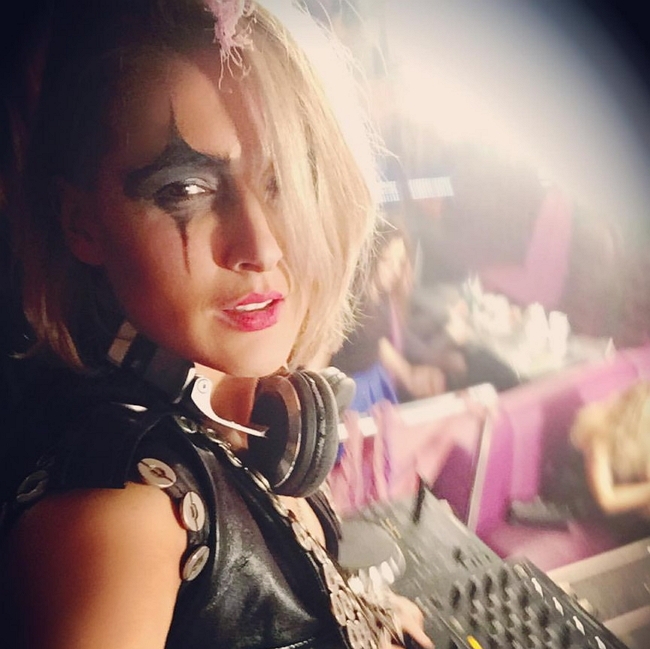 ����� ����� ���: ����� ������