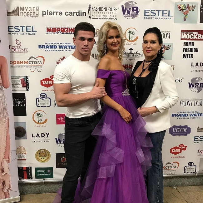 Татьяна Африкантова считает Романа Капаклы двуличным человеком Татьяна Африкантова считает Романа Капаклы двуличным человеком