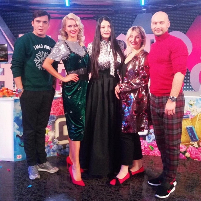 Фото со съёмок ток-шоу (14.12.2017) Фото со съёмок ток-шоу (14.12.2017)