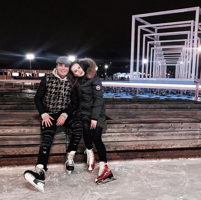 Александра Артёмова: Ужин и каток, что ещё нужно Александра Артёмова: Ужин и каток, что ещё нужно