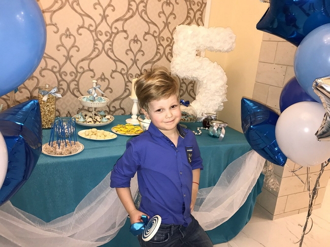 Фото детей участников Дома-2 (17.12.2017) Фото детей участников Дома-2 (17.12.2017)