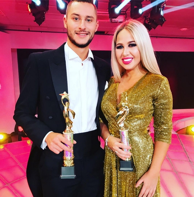 Фото со съёмок ток-шоу (17.12.2017) Фото со съёмок ток-шоу (17.12.2017)