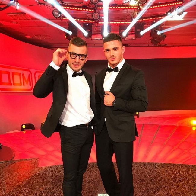 Фото со съёмок ток-шоу (17.12.2017) Фото со съёмок ток-шоу (17.12.2017)