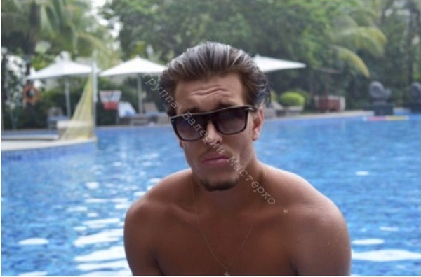 Новый участник Артем Петров Новый участник Артем Петров