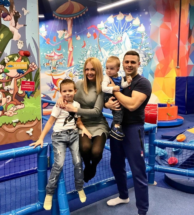 Фото детей участников Дома-2 (21.12.2017) Фото детей участников Дома-2 (21.12.2017)