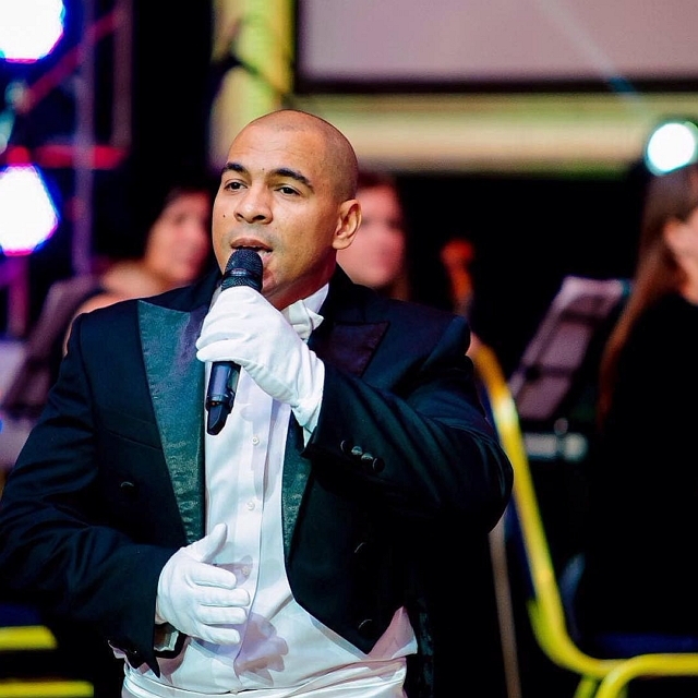 Сэм Селезнев чуть не лишился глаза Сэм Селезнев чуть не лишился глаза