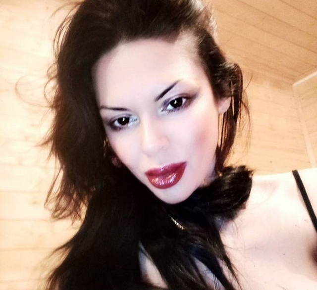 Новый образ Тори Карасевой напугал подписчиков Новый образ Тори Карасевой напугал подписчиков