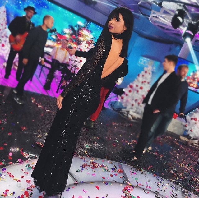 Фото со съёмок ток-шоу (23.12.2017) Фото со съёмок ток-шоу (23.12.2017)