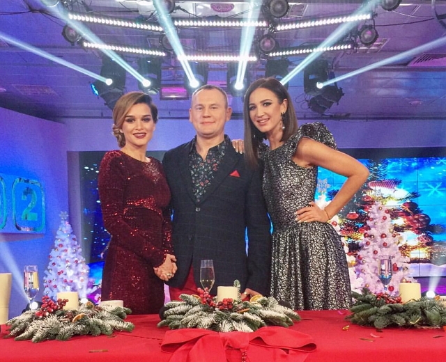 Фото со съёмок ток-шоу (23.12.2017) Фото со съёмок ток-шоу (23.12.2017)