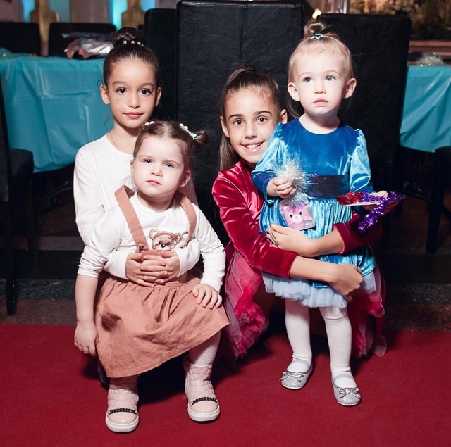 Фото детей участников Дома-2 (24.12.2017) Фото детей участников Дома-2 (24.12.2017)