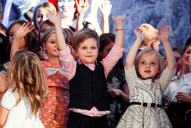 Фото детей участников Дома-2 (24.12.2017) Фото детей участников Дома-2 (24.12.2017)