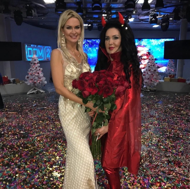 Фото со съёмок ток-шоу (24.12.2017) Фото со съёмок ток-шоу (24.12.2017)