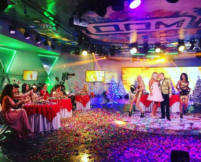 Фото со съёмок ток-шоу (24.12.2017) Фото со съёмок ток-шоу (24.12.2017)