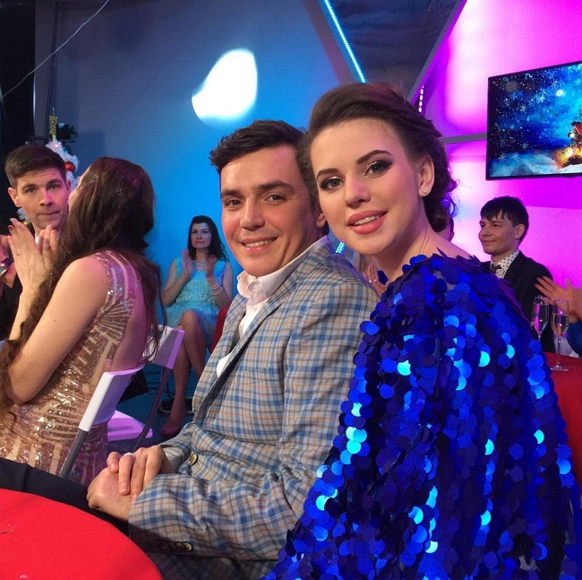 Фото со съёмок ток-шоу (24.12.2017) Фото со съёмок ток-шоу (24.12.2017)