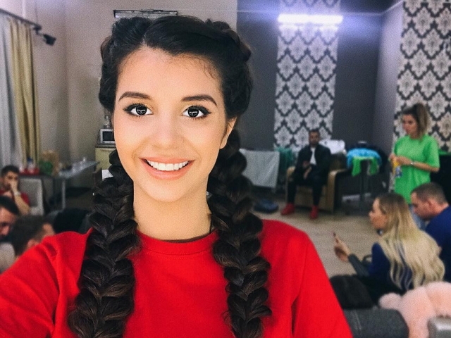 Фото со съёмок ток-шоу (30.12.2017) Фото со съёмок ток-шоу (30.12.2017)