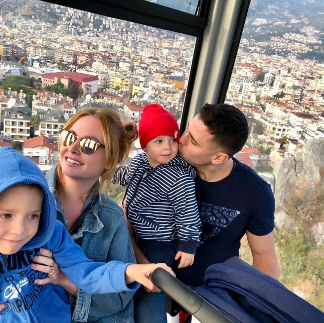 Фото детей участников Дома-2 (28.02.2018) Фото детей участников Дома-2 (28.02.2018)