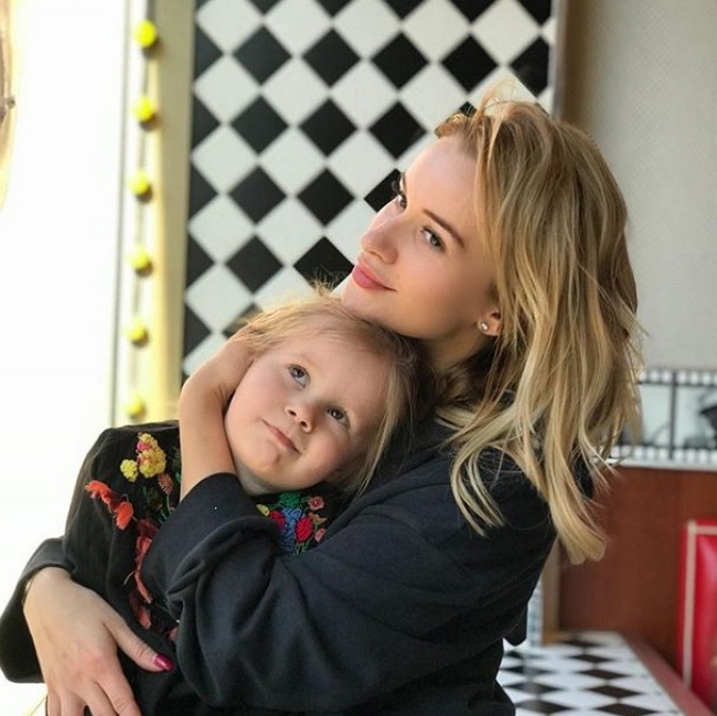 Фото детей участников Дома-2 (28.03.2018) Фото детей участников Дома-2 (28.03.2018)