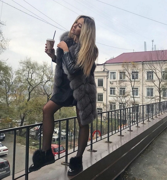 Мария Цигаль: Кажется, что вещи сняты с чужого плеча Мария Цигаль: Кажется, что вещи сняты с чужого плеча