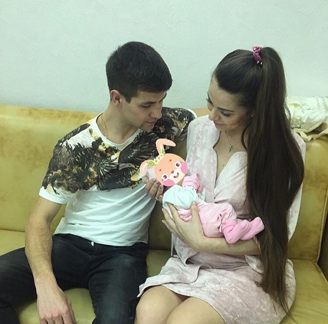 Алёна Савкина: Оля скрывает от нас имя дочери Алёна Савкина: Оля скрывает от нас имя дочери