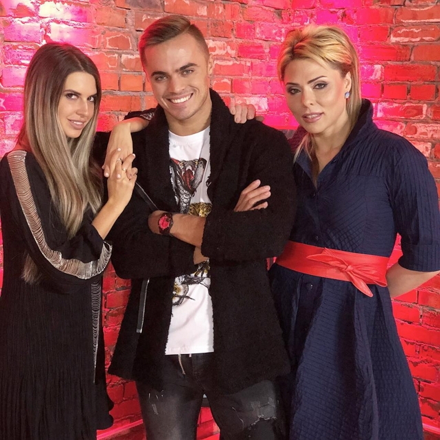 Фото со съёмок ток-шоу (6.04.2018) Фото со съёмок ток-шоу (6.04.2018)