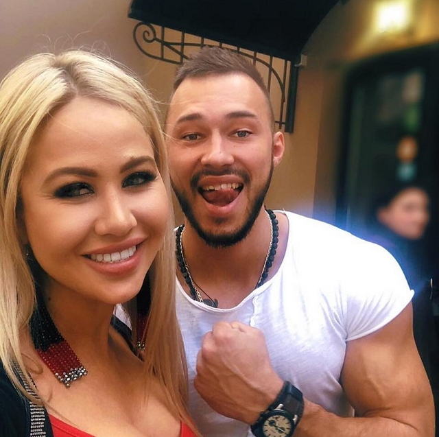 Фото со съёмок ток-шоу (11.04.2018) Фото со съёмок ток-шоу (11.04.2018)