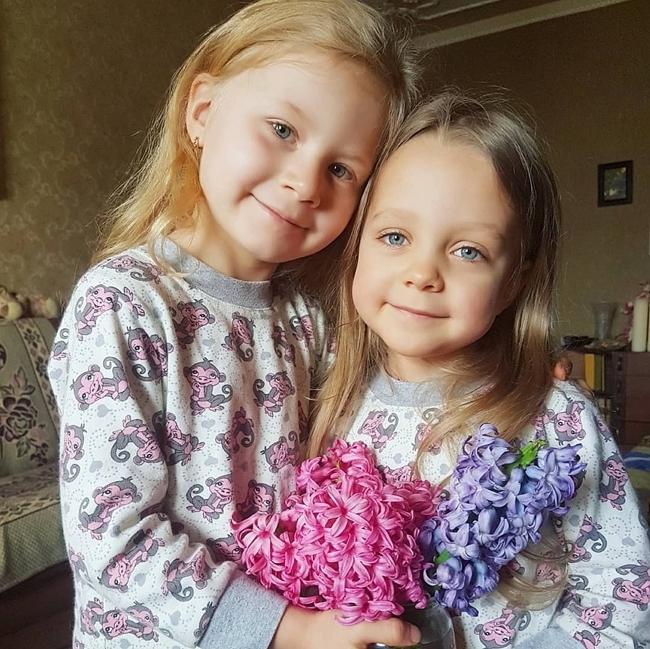 Фото детей участников Дома-2 (21.04.2018) Фото детей участников Дома-2 (21.04.2018)