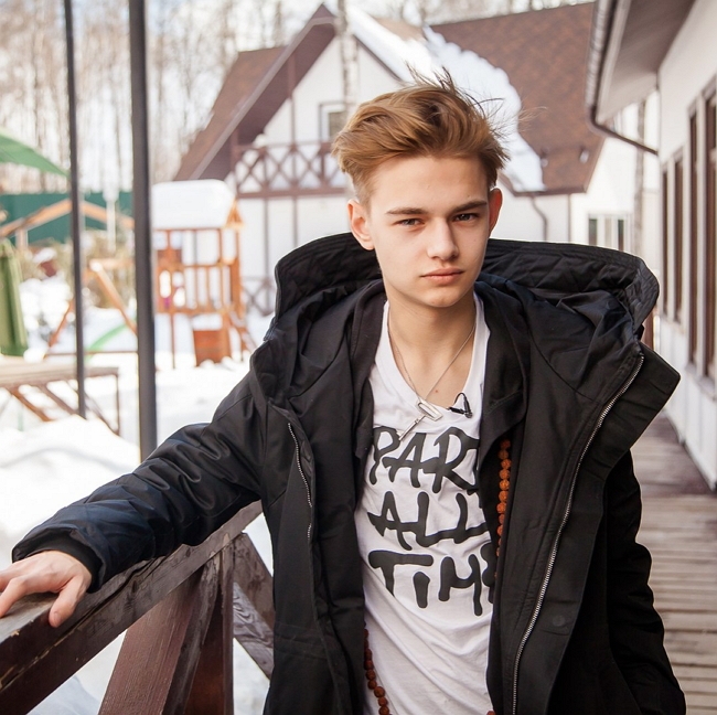 Никиту Турчина задержали в аэропорту Домодедово Никиту Турчина задержали в аэропорту Домодедово