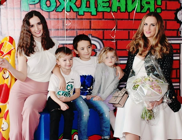 Фотоотчет с пятилетия Кирилла Гажиенко Фотоотчет с пятилетия Кирилла Гажиенко