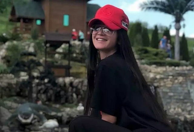 Мнение: Гриценко забывает Бузову с помощью магии Мнение: Гриценко забывает Бузову с помощью магии