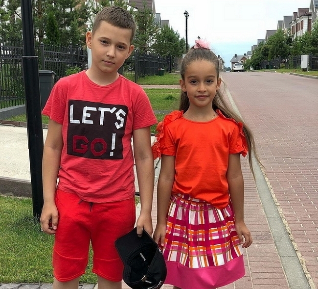 Фото детей участников Дома-2 (27.06.2018) Фото детей участников Дома-2 (27.06.2018)