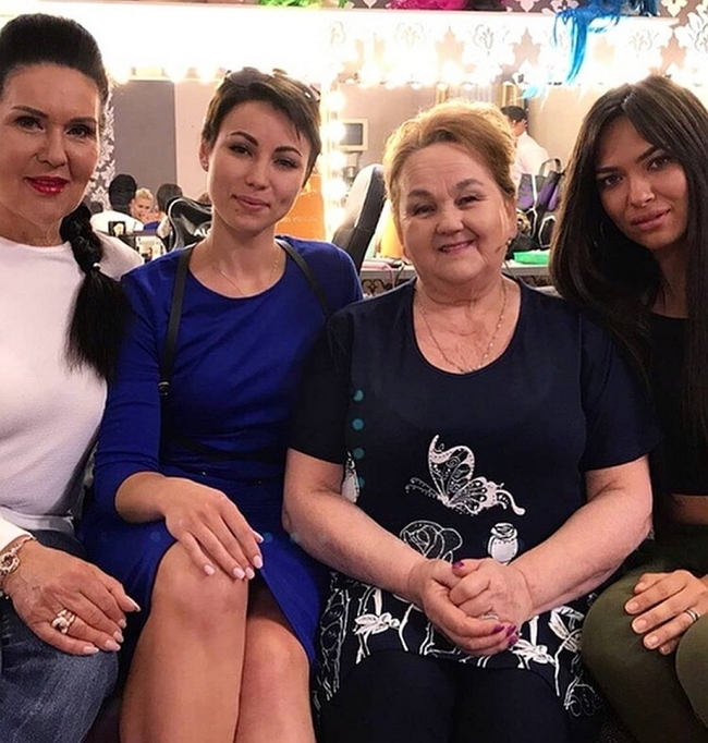 Яна Петрова: Посредственности на Дом-2 не берут Яна Петрова: Посредственности на Дом-2 не берут