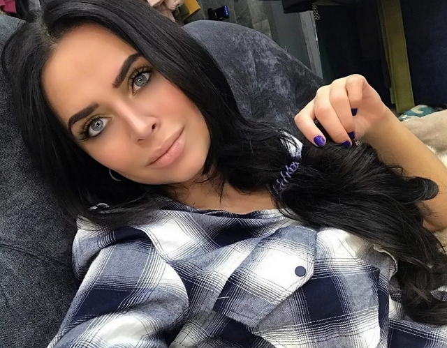 Мнение: На Доме-2 рожают за деньги? Мнение: На Доме-2 рожают за деньги?