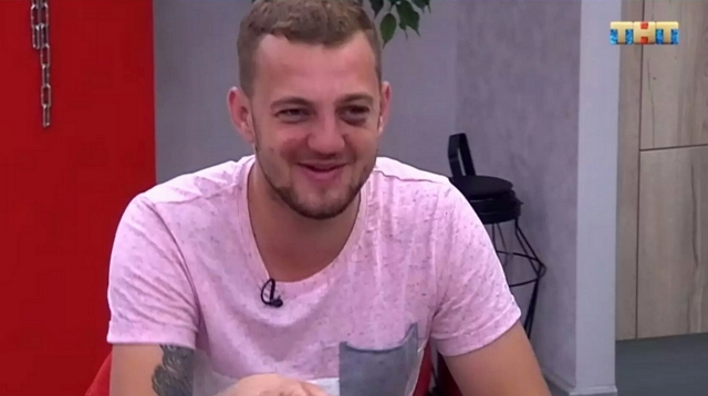 Мнение: От Маслова решили откупиться Толстихиной? Мнение: От Маслова решили откупиться Толстихиной?