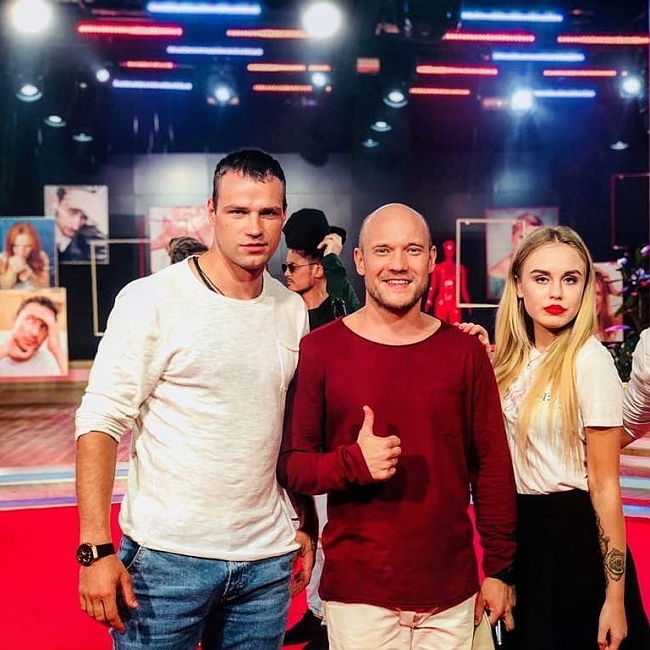 Фото со съёмок ток-шоу (5.09.2018) Фото со съёмок ток-шоу (5.09.2018)