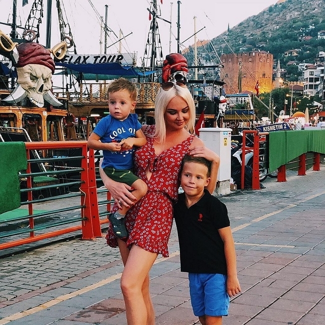 Фото детей участников Дома-2 (6.09.2018) Фото детей участников Дома-2 (6.09.2018)