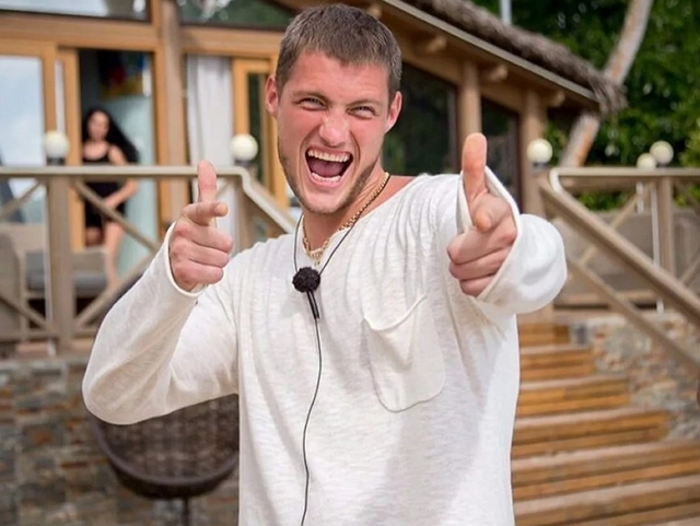 Александр Задойнов: Я сам живу на одну стипендию! Александр Задойнов: Я сам живу на одну стипендию!