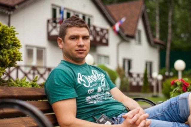 Сергей Крылов: Я сделал себе маникюр Сергей Крылов: Я сделал себе маникюр