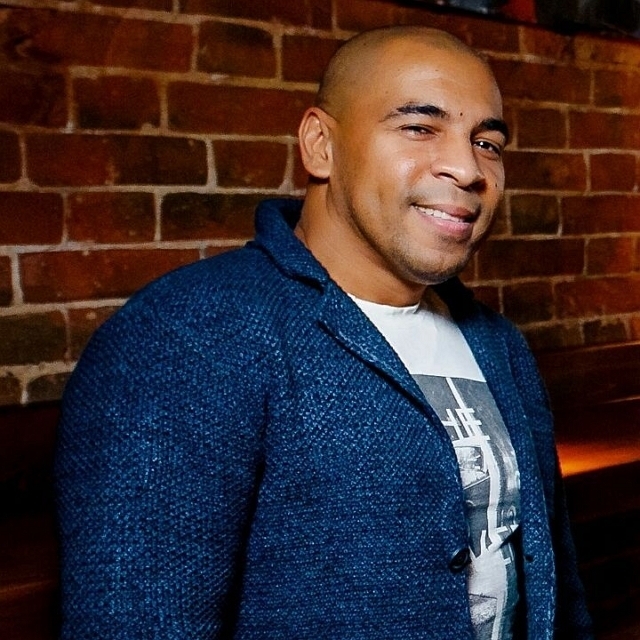 Экс-звезда Дома-2 Сэм Селезнев перестал быть холостяком Экс-звезда Дома-2 Сэм Селезнев перестал быть холостяком