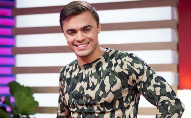 Алексей Купин отказывается менять подгузники детям Майи Донцовой Алексей Купин отказывается менять подгузники детям Майи Донцовой