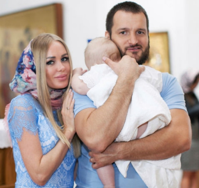 Юлия Щаулина: Он даже не поздравил сына с Новым годом Юлия Щаулина: Он даже не поздравил сына с Новым годом