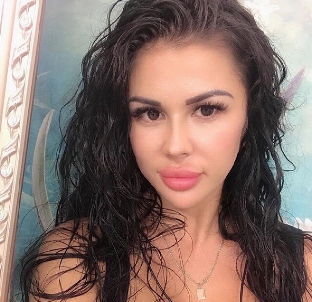 Максимова Роза: Я люблю властных мужчин Максимова Роза: Я люблю властных мужчин